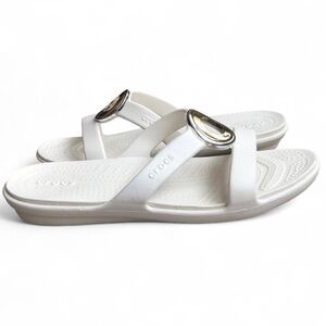 Crocs Sanrah Beveled Circle Slide Sandals Womens Size 9 White w/Silver & Gold
